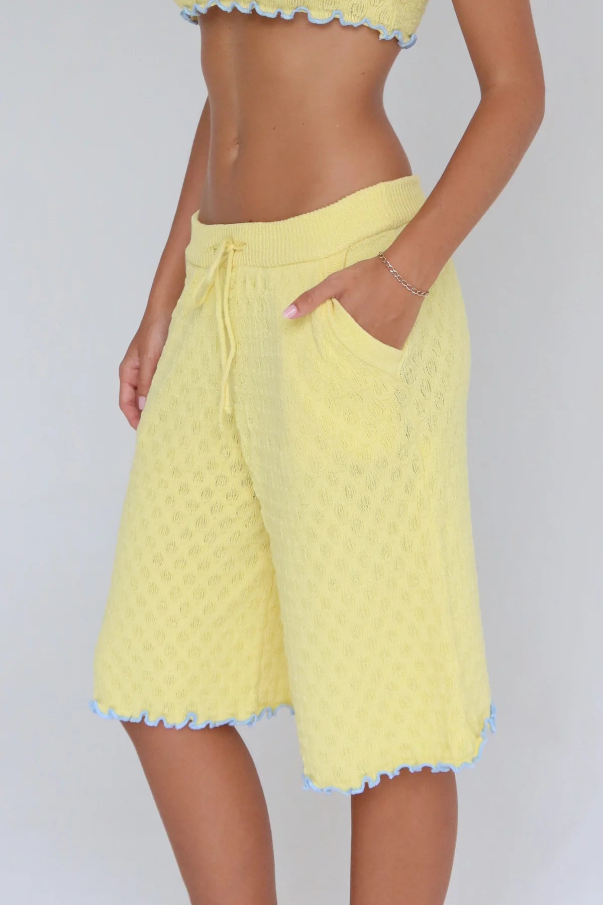 BERMUDA SHORTS