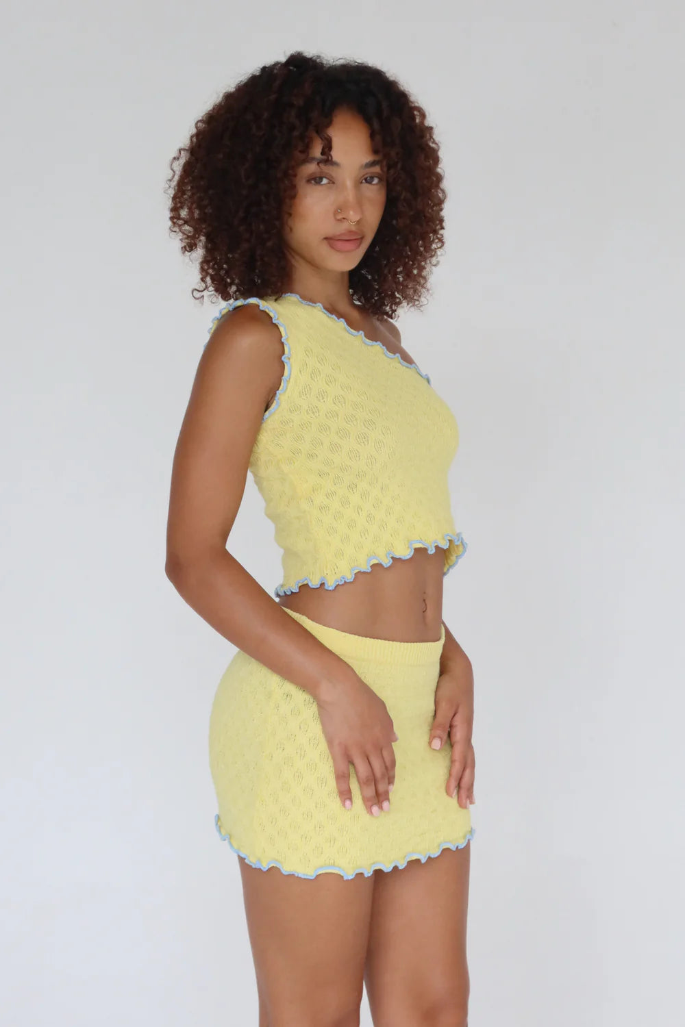 HIBISCUS ONE-SHOULDER KNIT TOP