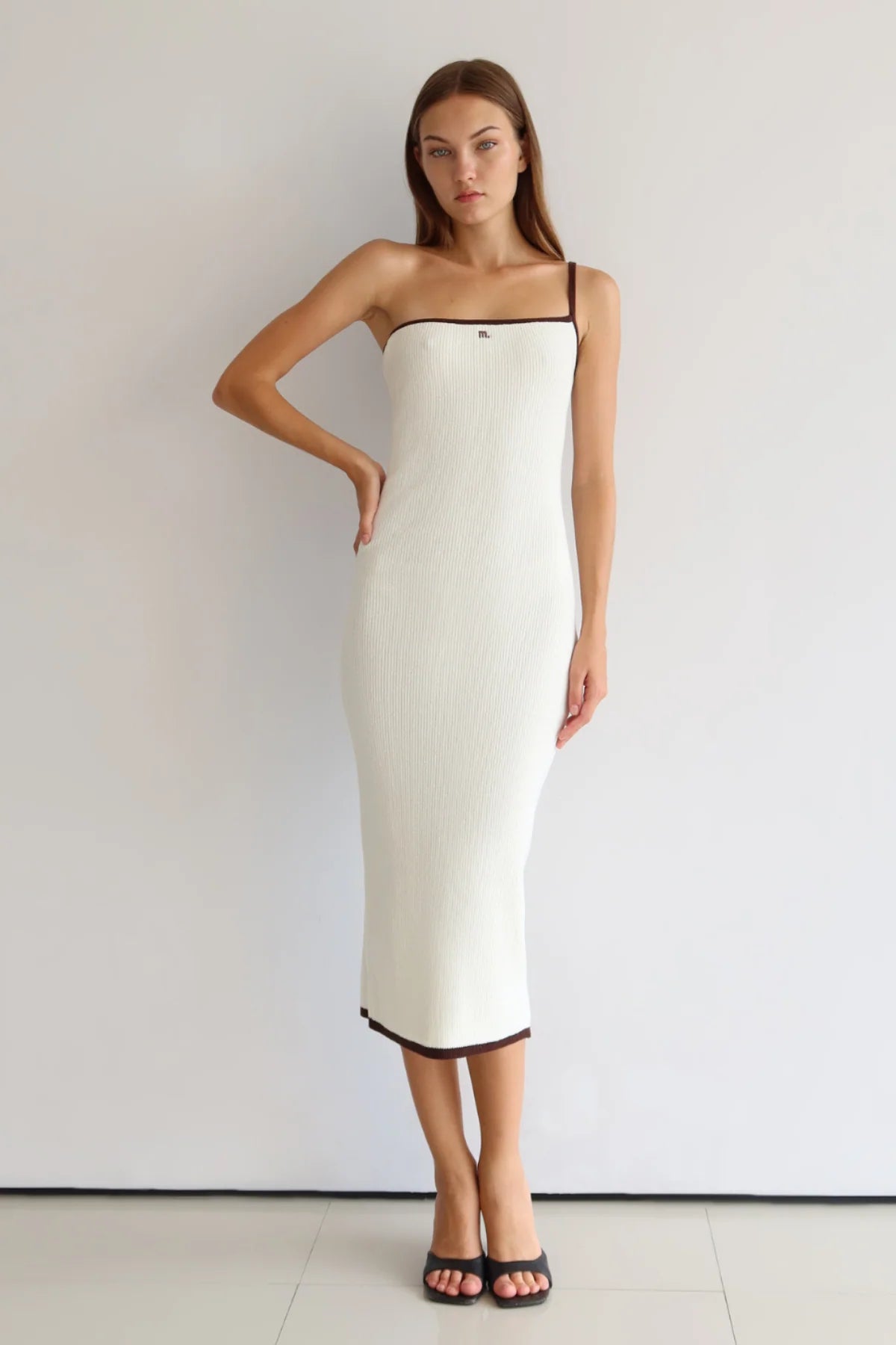 M ONE SHOULDER DRESS