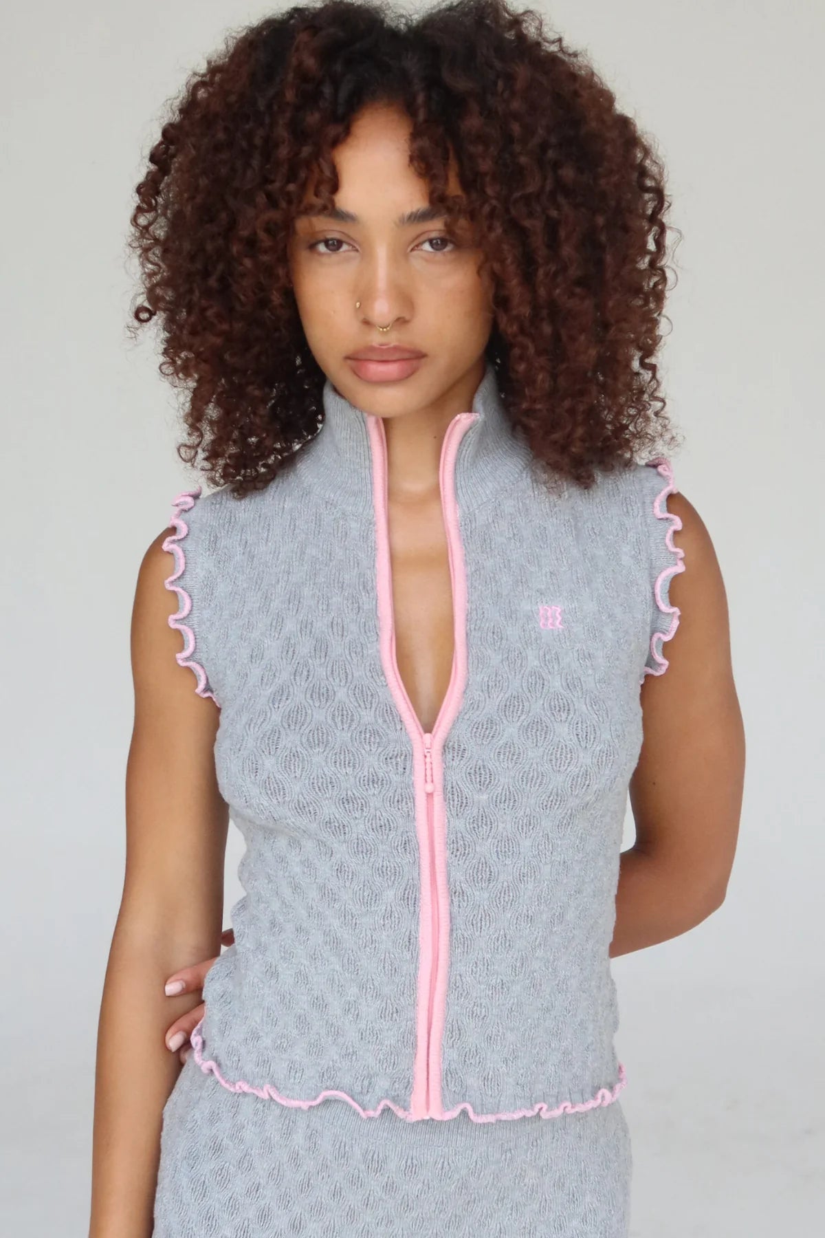 MAGNOLIA ZIP TOP