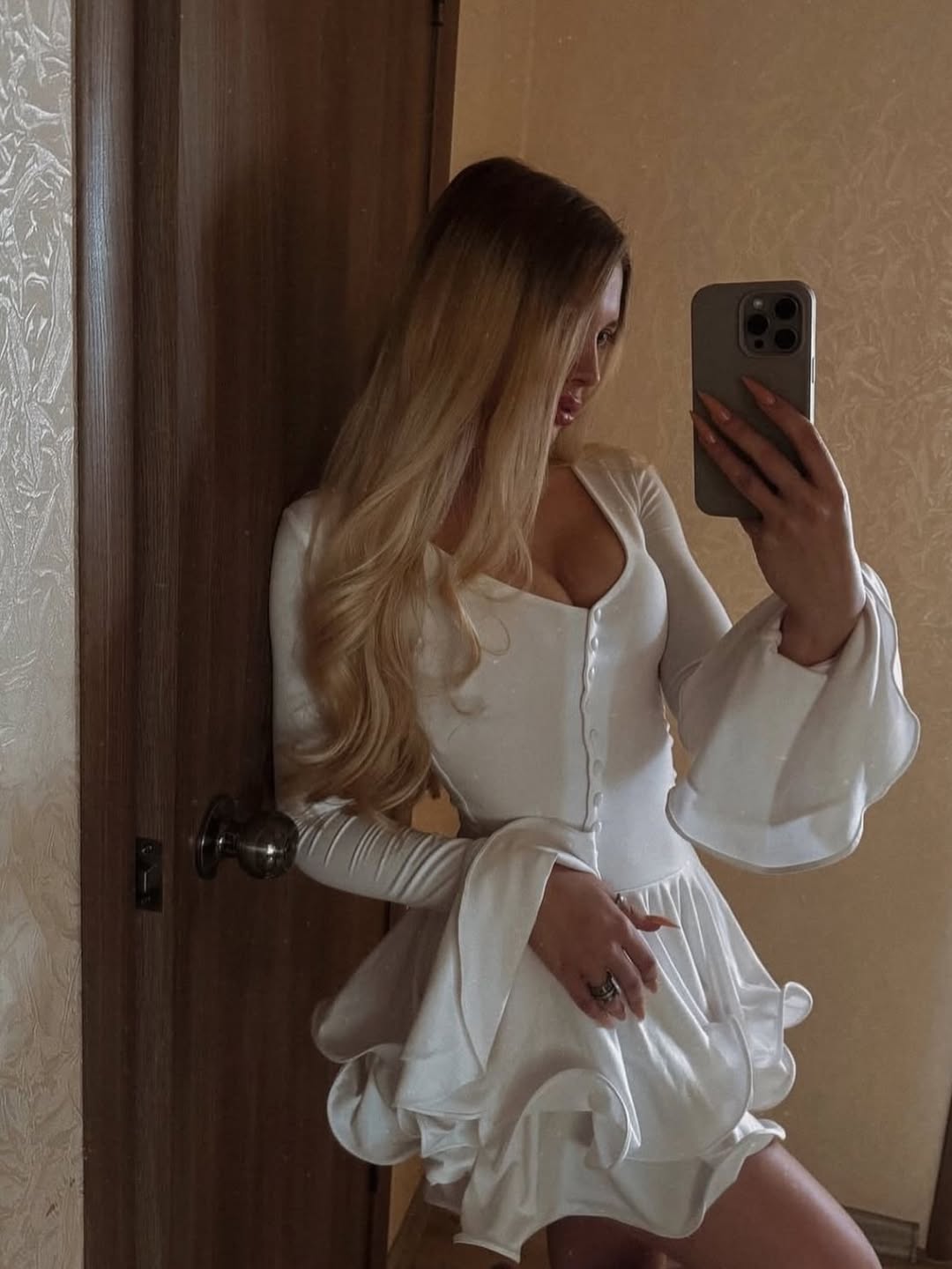 PRETTY  DRESS