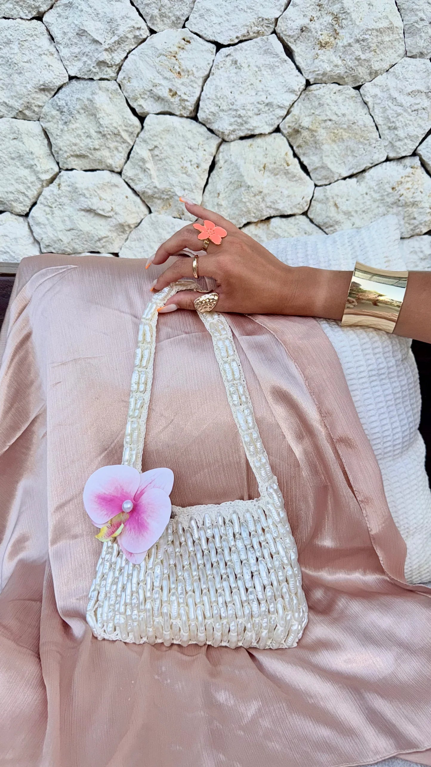 STELLA - FRESHWATER PEARL HANDBAG
